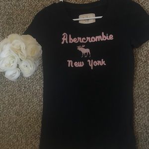Navy Abercrombie T-shirt